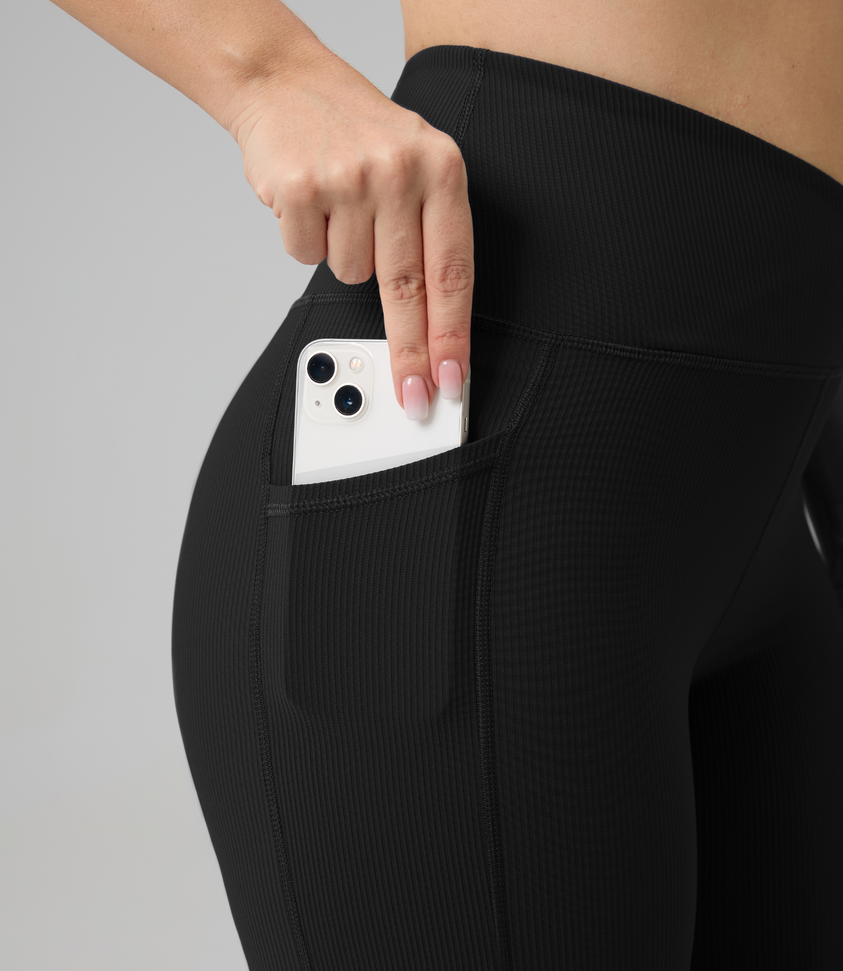 High-Waist Rib Yoga Pants with Side Pockets & V-Cross Waistband – Butt-Lifting